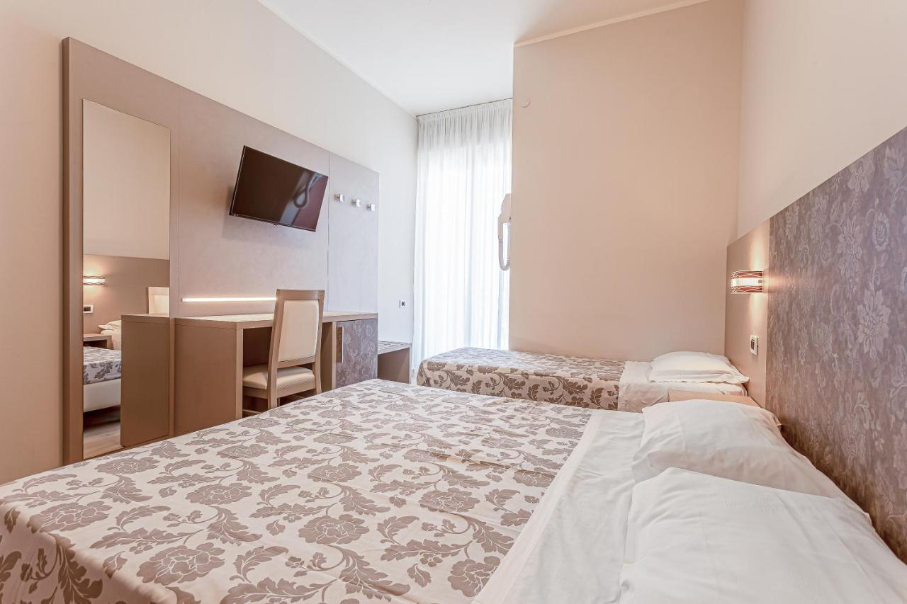 Hotel San Giorgio Cesenatico Esterno foto