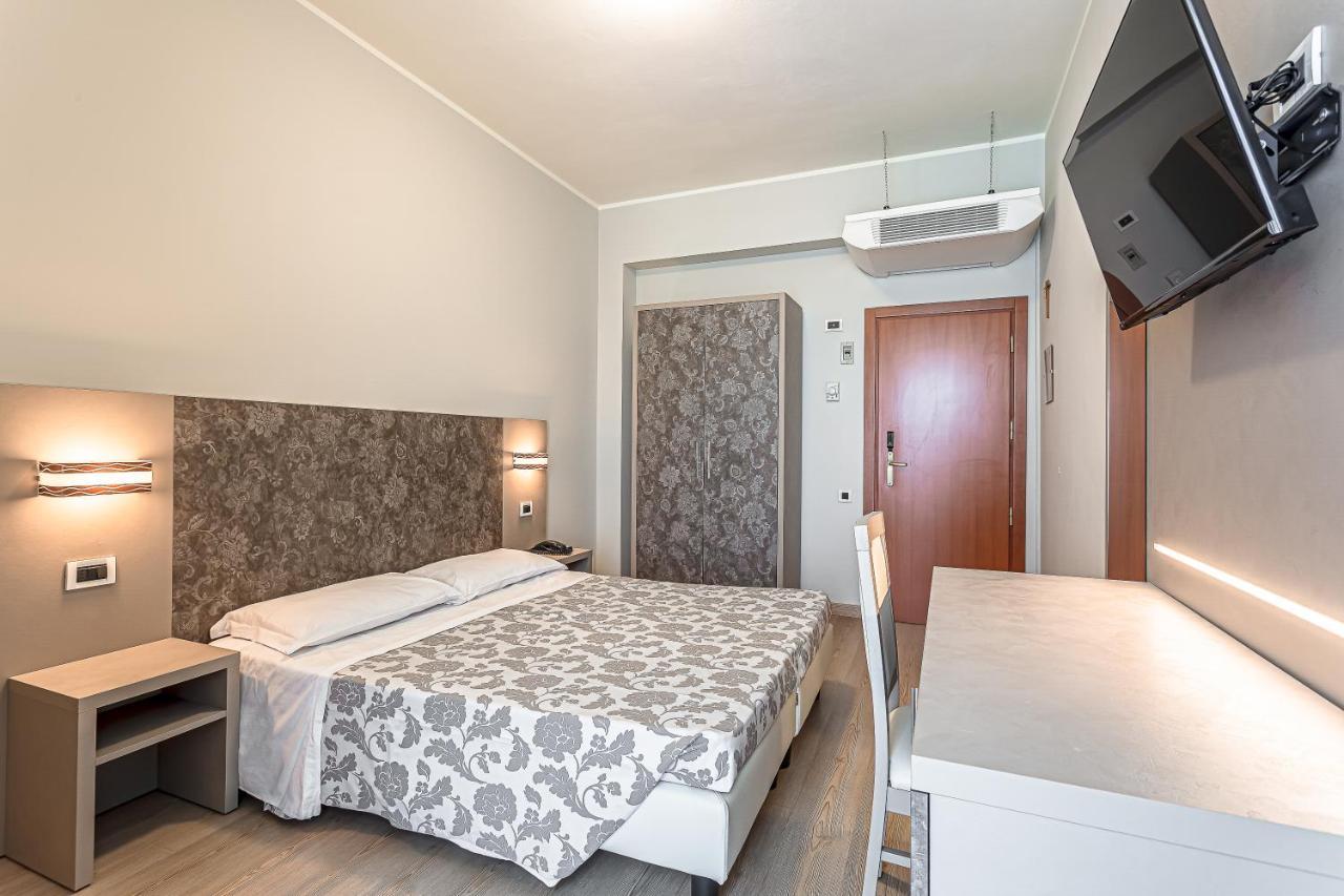 Hotel San Giorgio Cesenatico Esterno foto