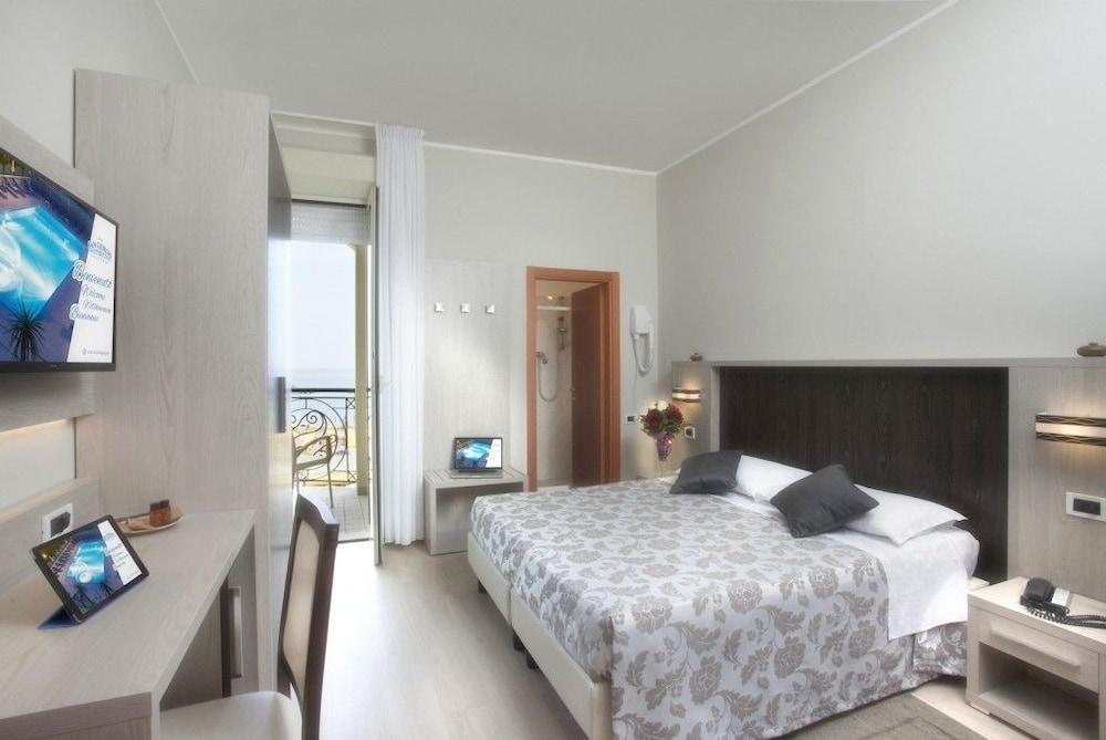 Hotel San Giorgio Cesenatico Esterno foto