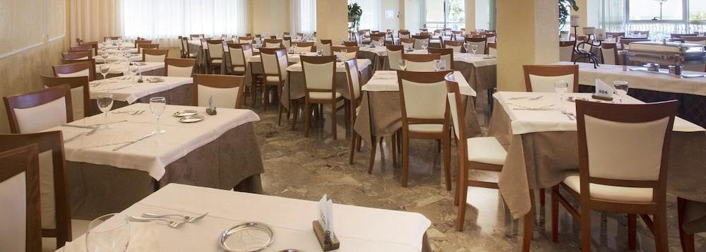 Hotel San Giorgio Cesenatico Esterno foto