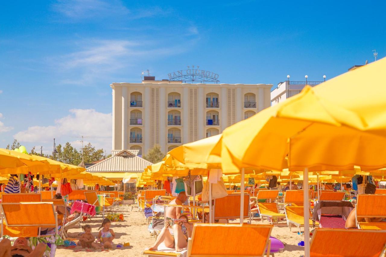 Hotel San Giorgio Cesenatico Esterno foto