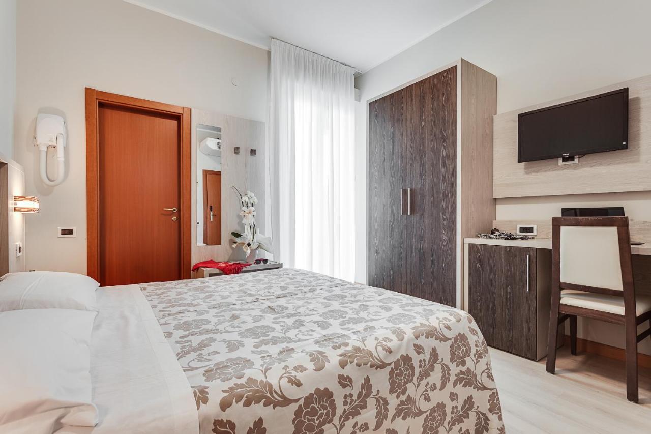 Hotel San Giorgio Cesenatico Esterno foto