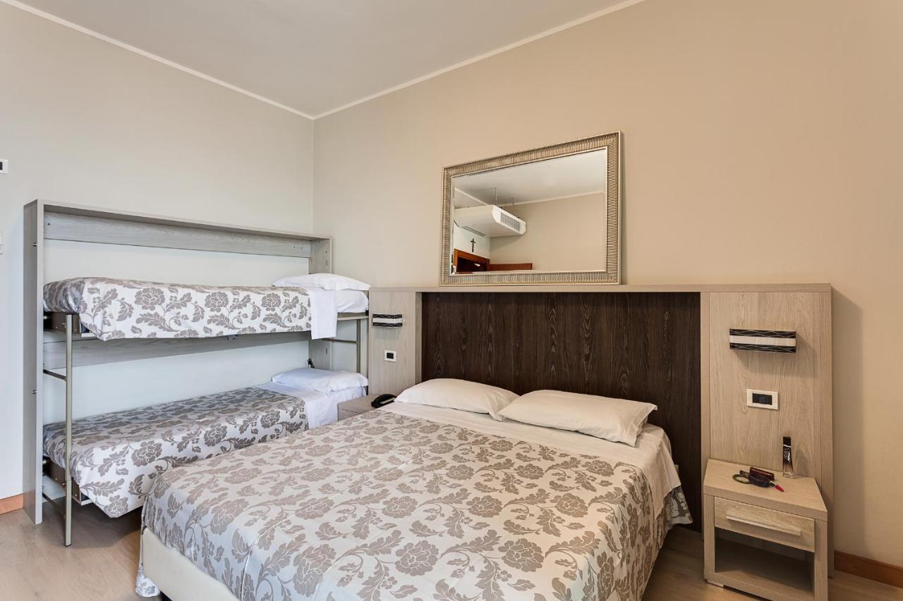 Hotel San Giorgio Cesenatico Esterno foto