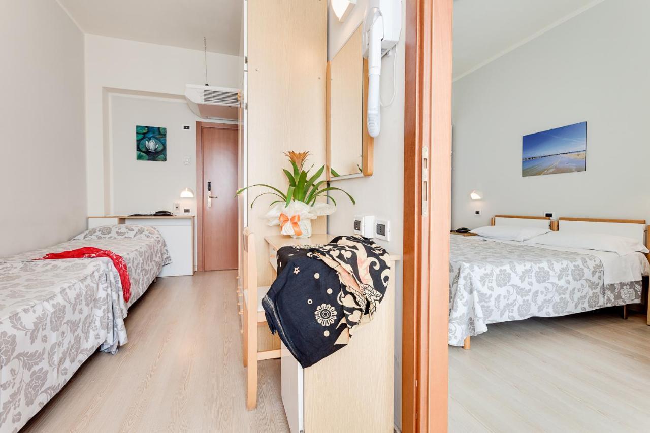 Hotel San Giorgio Cesenatico Esterno foto